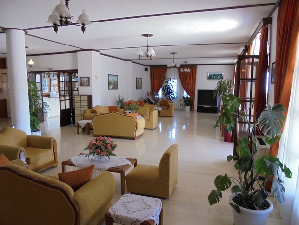 Imagen de los interiores del Hotel Paradise, Vassilias. Foto 19