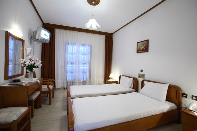 Imagen de la habitación del Hotel Paradise, Vassilias. Foto 8