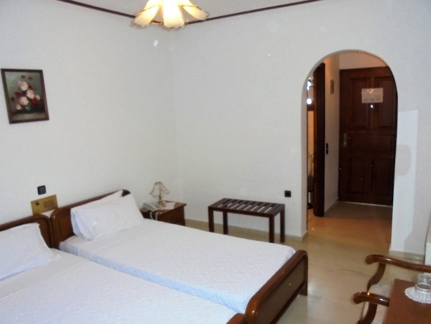 Imagen de la habitación del Hotel Paradise, Vassilias. Foto 9