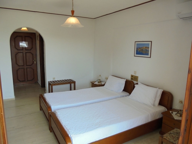 Imagen de la habitación del Hotel Paradise, Vassilias. Foto 15