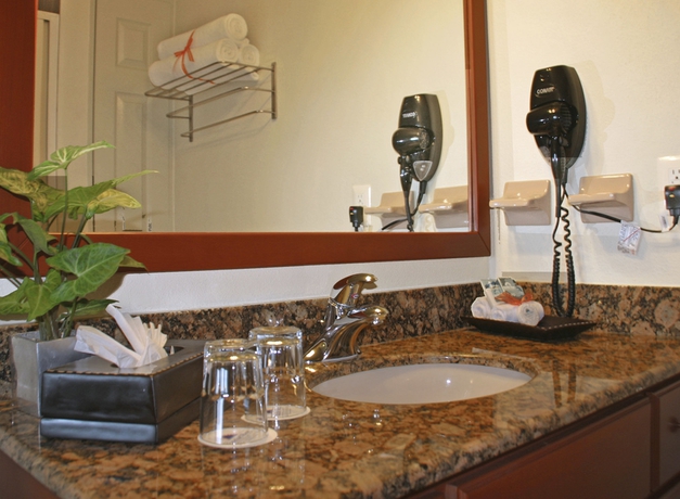 Imagen de la habitación del Hotel Paradise Village Beach Resort and Spa. Foto 9