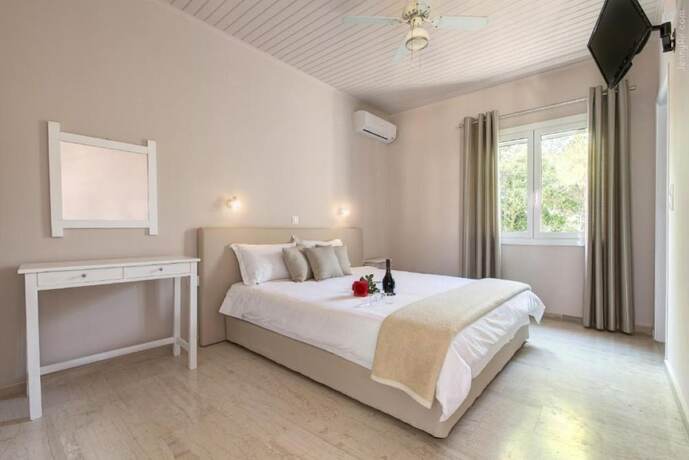 Imagen de la habitación del Hotel Paradise Village, Corfu. Foto 18