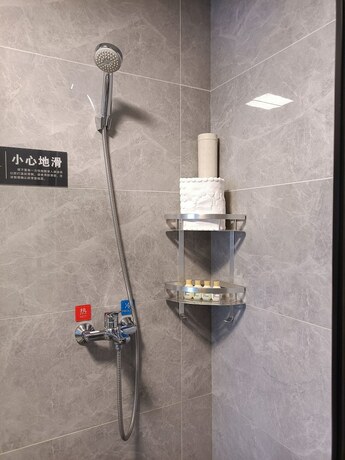 Imagen de la habitación del Hotel Paradise hotspring. Foto 16