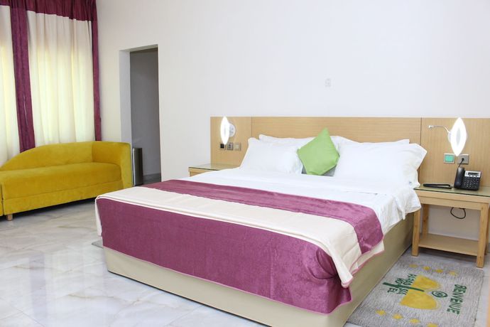 Imagen de la habitación del Hotel Paradisia Hotel. Foto 11