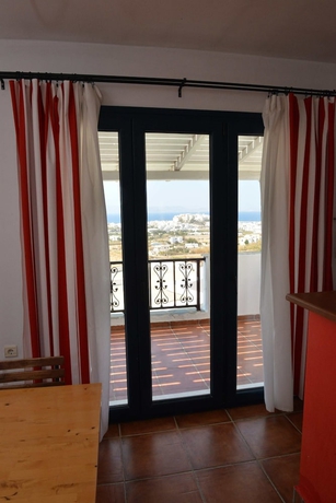 Imagen de la habitación del Hotel Paradisia Villas. Foto 13