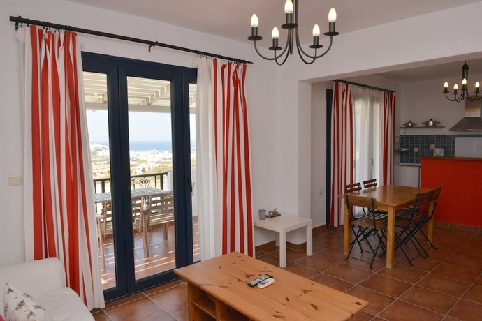 Imagen de la habitación del Hotel Paradisia Villas. Foto 16