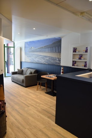 Imagen de los interiores del Hotel Paradisio. Foto 19