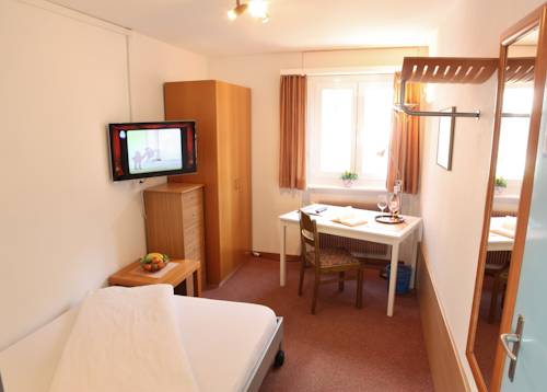 Imagen de la habitación del Hotel Paradis-leukerbad-therme. Foto 5
