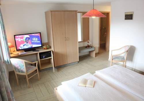 Imagen de la habitación del Hotel Paradis-leukerbad-therme. Foto 6