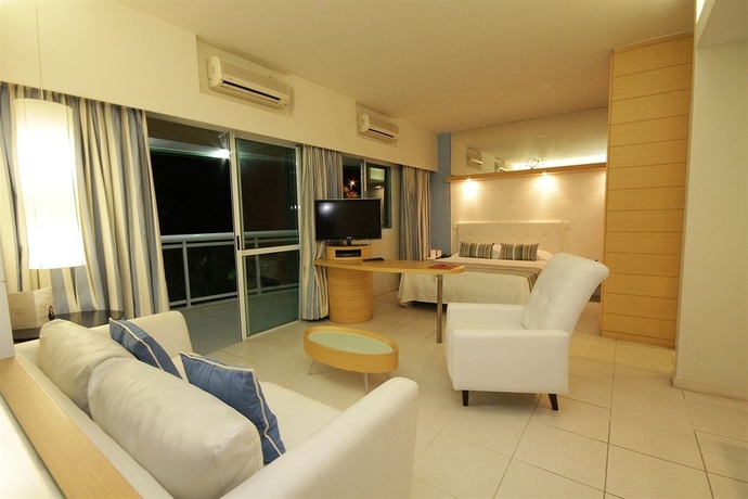 Imagen de los interiores del Hotel Paradiso All Suites Promenade. Foto 9