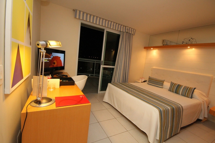 Imagen de la habitación del Hotel Paradiso All Suites Promenade. Foto 6
