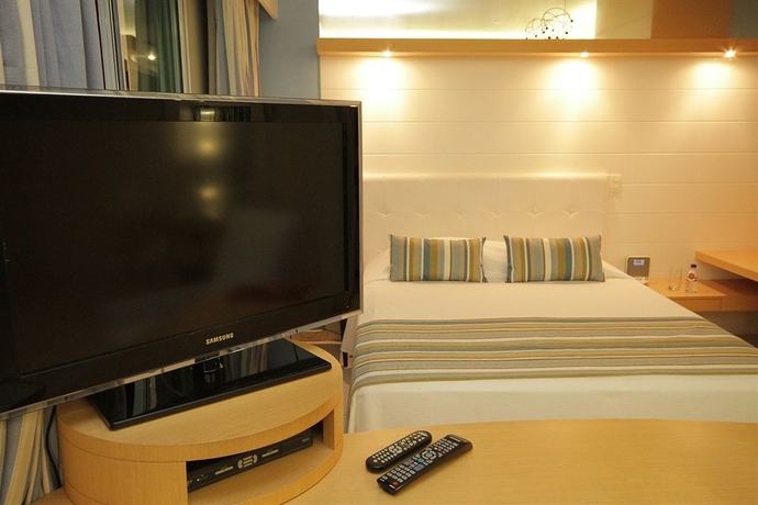 Imagen de la habitación del Hotel Paradiso All Suites Promenade. Foto 8