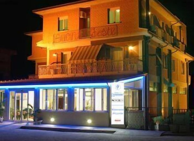 Imagen general del Hotel Paradiso, Bastardo. Foto 4