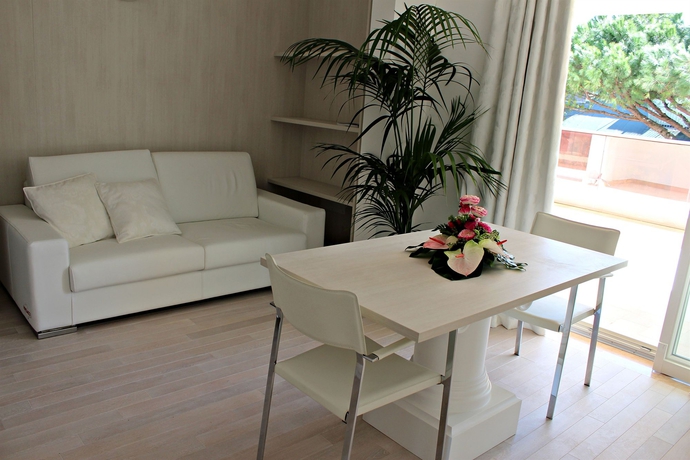 Imagen de los interiores del Hotel Paradiso Bovelacci. Foto 15
