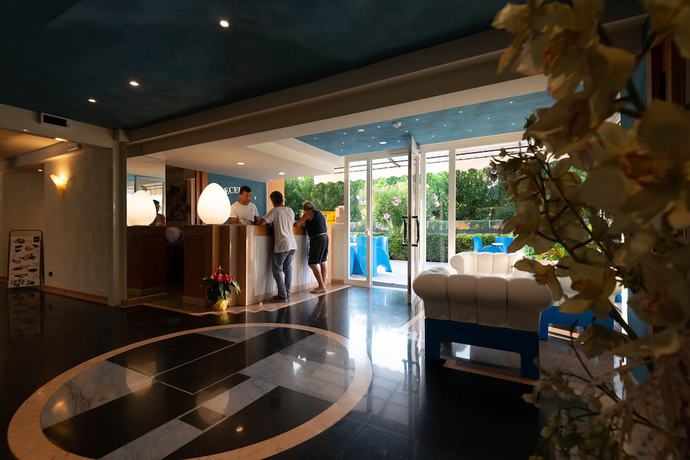 Imagen de los interiores del Hotel Paradiso Grottammare. Foto 17