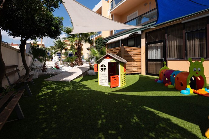 Imagen de los exteriores del Hotel Paradiso Grottammare. Foto 15