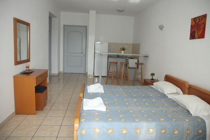 Imagen de la habitación del Hotel Paradiso, Kato Agios Markos. Foto 3