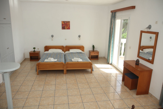 Imagen de la habitación del Hotel Paradiso, Kato Agios Markos. Foto 4