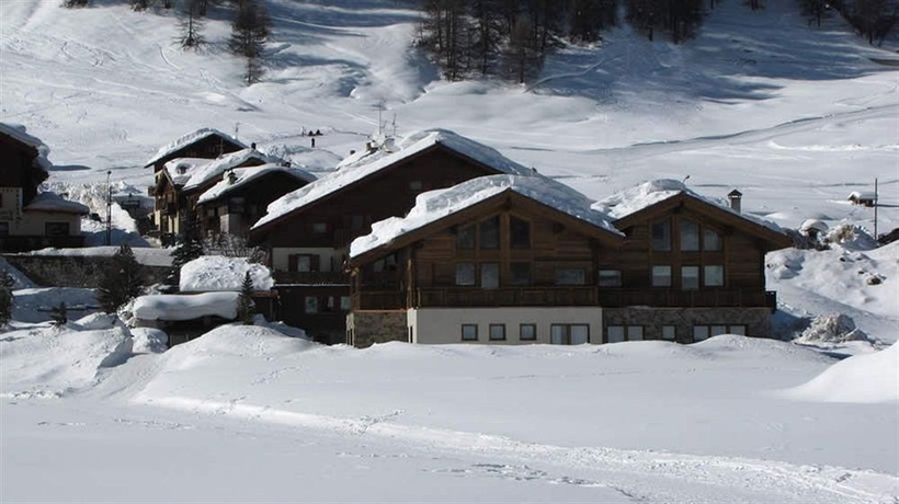 Imagen de los exteriores del Hotel Paradiso, Livigno. Foto 7