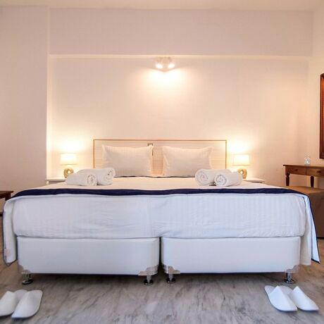 Imagen general del Hotel Paradiso Resort, Aegina. Foto 10