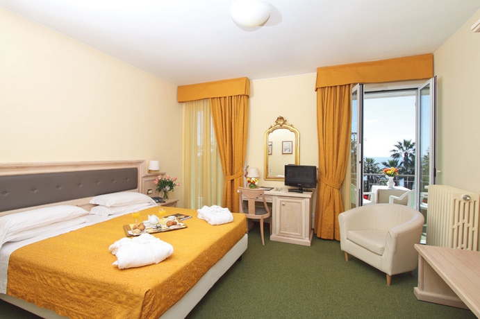 Imagen de la habitación del Hotel Paradiso, San Remo. Foto 6