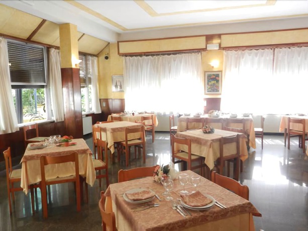 Imagen del bar/restaurante del Hotel Paradiso, Spoleto. Foto 3