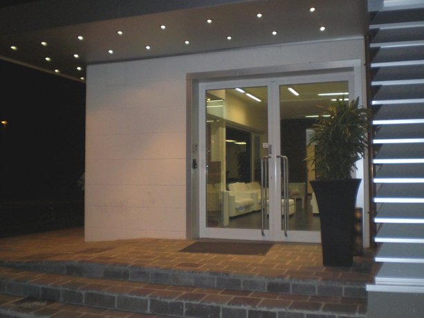 Imagen de los exteriores del Hotel Paradiso, Stra. Foto 2