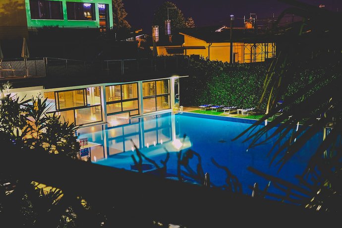 Imagen de la piscina del Hotel Paradiso Terme. Foto 19