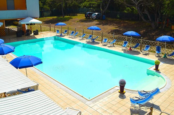 Imagen de la piscina del Hotel Paradiso Verde. Foto 17