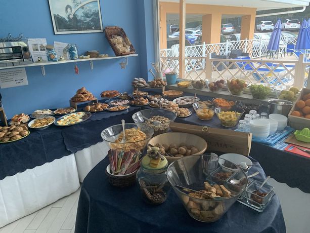 Imagen del bar/restaurante del Hotel Paradiso Verde. Foto 9