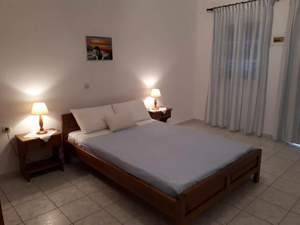 Imagen general del Hotel Paradisos Oia. Foto 6