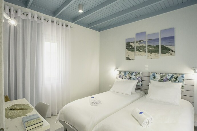 Imagen general del Hotel Paradisos, Skaleta. Foto 1