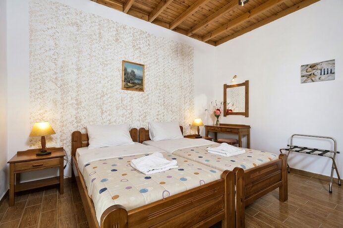 Imagen general del Hotel Paradisos, Skaleta. Foto 12