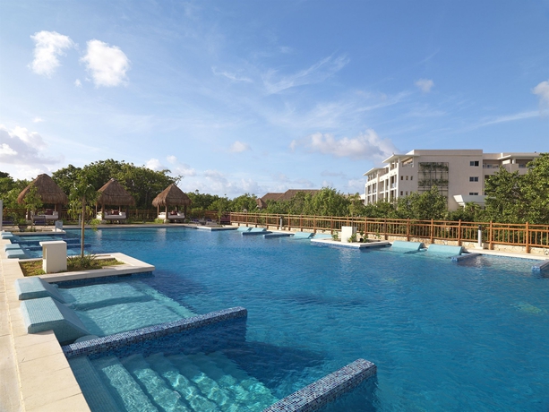 Imagen de la piscina del Hotel Paradisus Playa Del Carmen – Riviera Maya - All Inclusive. Foto 14