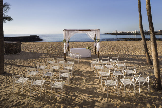 Imagen de los exteriores del Hotel Paradisus Salinas Lanzarote. Foto 10