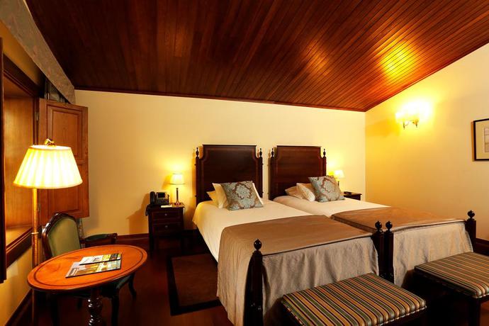 Imagen de la habitación del Hotel Parador Casa Da Ínsua. Foto 2