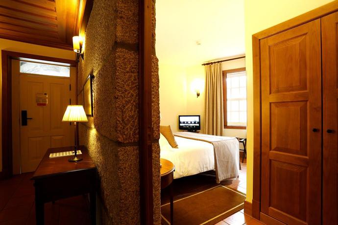 Imagen de la habitación del Hotel Parador Casa Da Ínsua. Foto 3