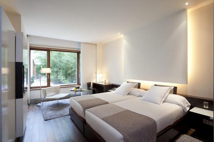 Imagen general del Hotel Parador De Alcala. Foto 11