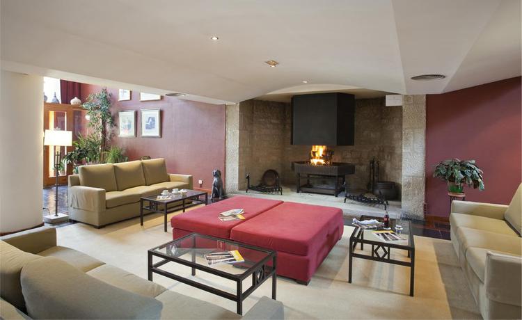 Imagen de los interiores del Hotel Parador De Arties. Foto 12