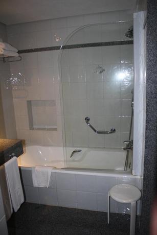 Imagen de la habitación del Hotel Parador De Avila. Foto 7