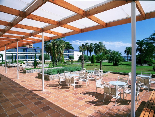 Imagen de los exteriores del Hotel Parador De Benicarló. Foto 7