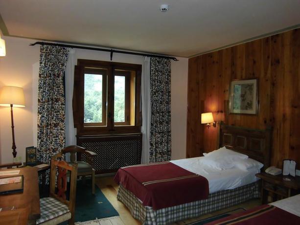 Imagen de la habitación del Hotel Parador De Bielsa Huesca. Foto 4