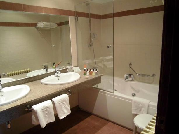 Imagen de los interiores del Hotel Parador De Bielsa Huesca. Foto 7