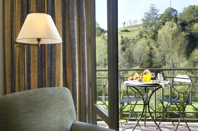 Imagen de los interiores del Hotel Parador De Cangas De Onis. Foto 18