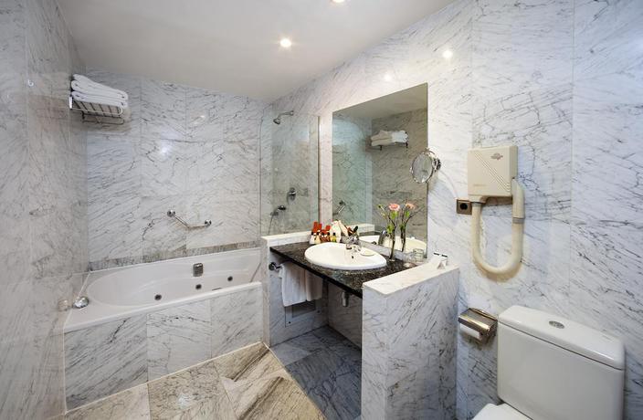 Imagen de la habitación del Hotel Parador De Cardona. Foto 10