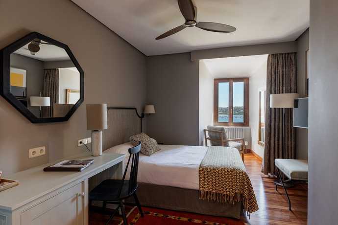 Imagen de la habitación del Hotel Parador De Hondarribia. Foto 9