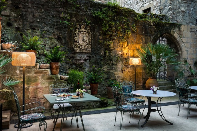 Imagen del bar/restaurante del Hotel Parador De Hondarribia. Foto 5