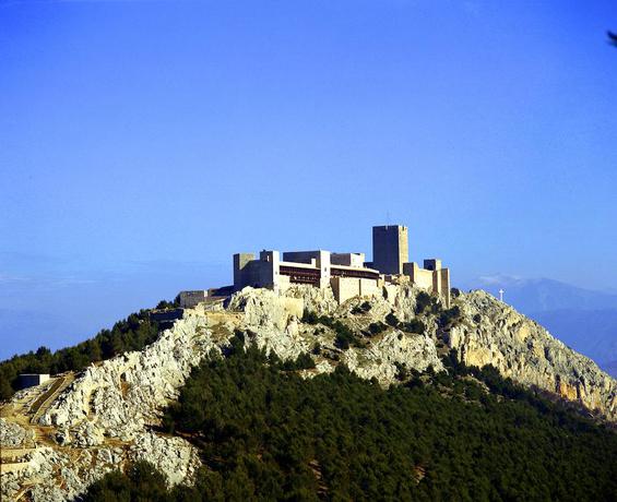 Imagen de los exteriores del Hotel Parador De Jaén. Foto 11