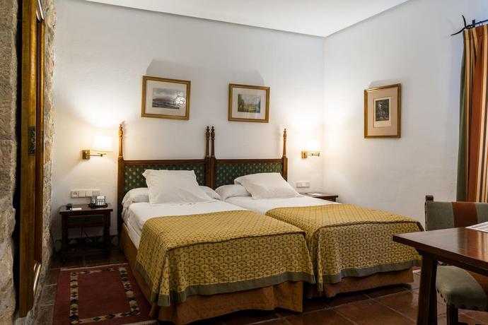 Imagen de la habitación del Hotel Parador De Jaén. Foto 7