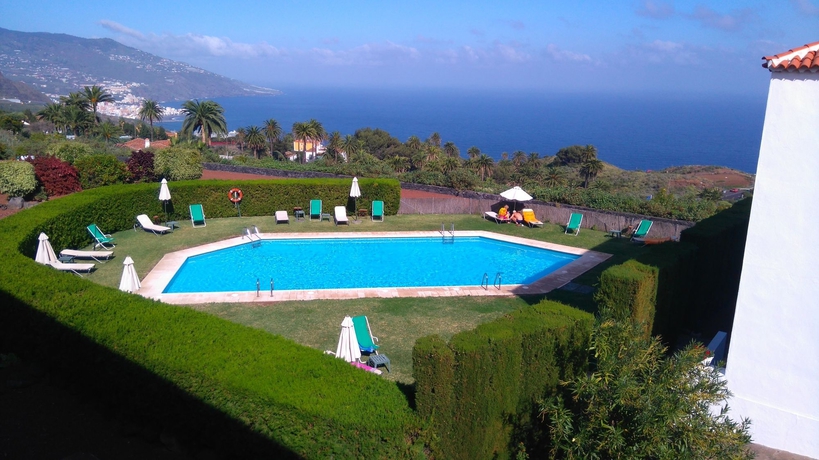 Imagen de la piscina del Hotel Parador De La Palma. Foto 23